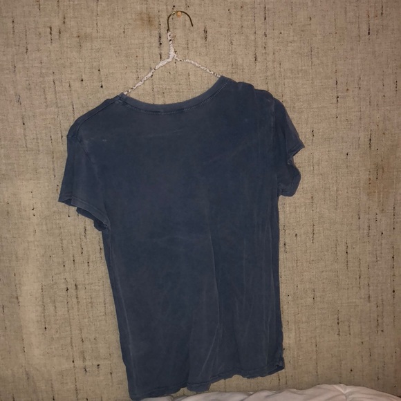 t-shirt - Picture 2 of 2